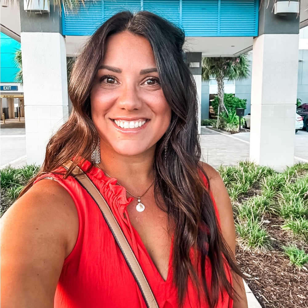 Meet your Posher, Dana